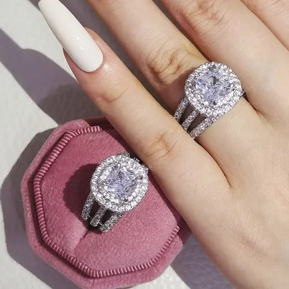 💎A144💎 GORGEOUS STERLING SILVER PAVE HALO DIAMOND RING - Picture 1 of 10